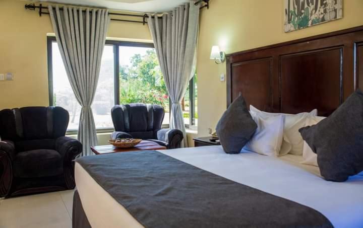 Zambezi Junction Lodge 리빙스턴 외부 사진