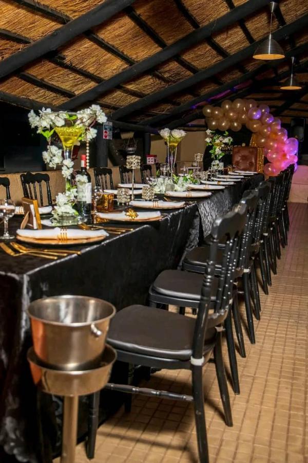 Zambezi Junction Lodge 리빙스턴 외부 사진